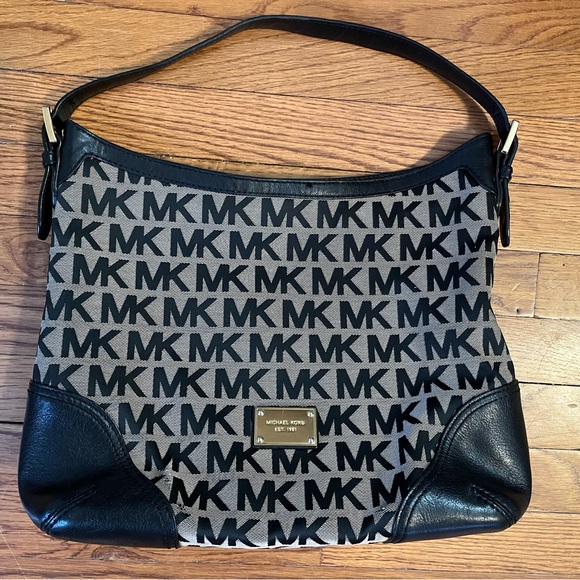 Michael Kors Bags Michael Kors Over The Shoulder Black And Grey Signature Purse Poshmark